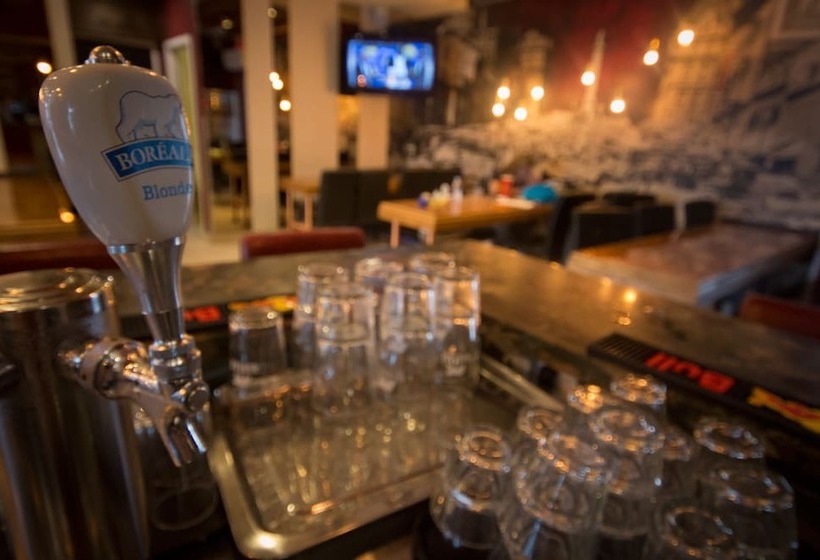 Samesun Montreal Hotel & Hostel