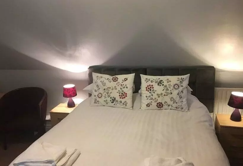 酒店 The Old Pheasant