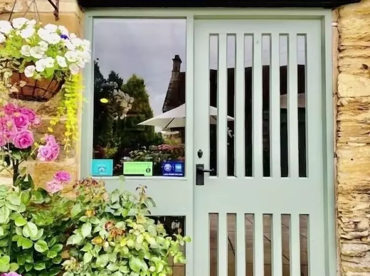 酒店 The Old Pheasant