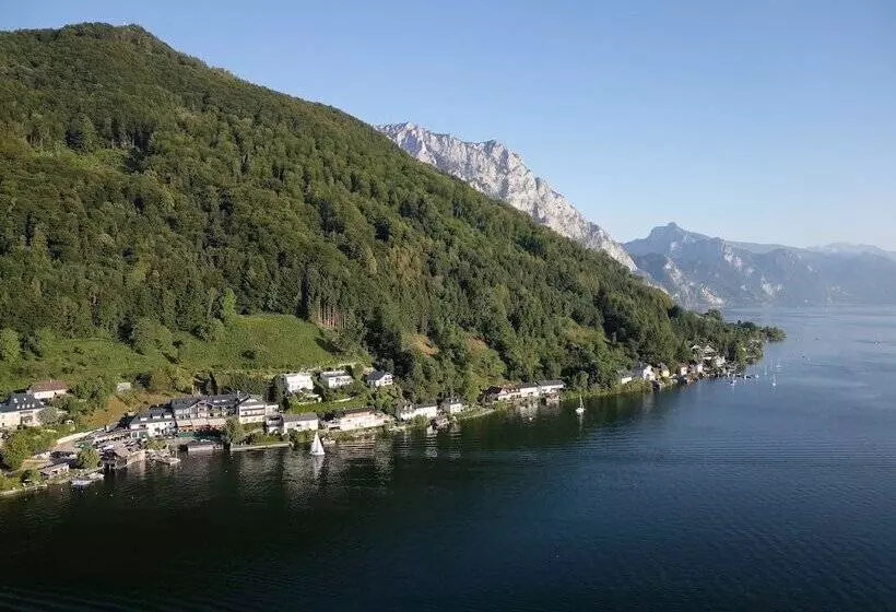Landhotel Grünberg Am See
