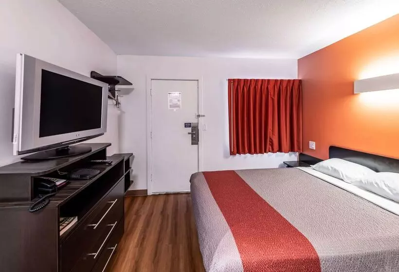 Motel 6 Kamloops, Bc