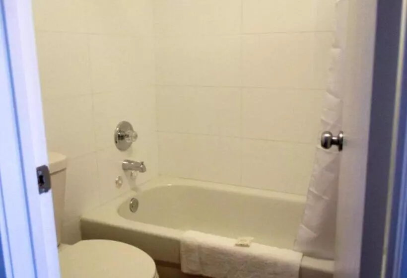 Motel 6 Kamloops, Bc