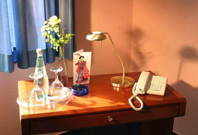 Rattenfängerhotel Berkeler Warte