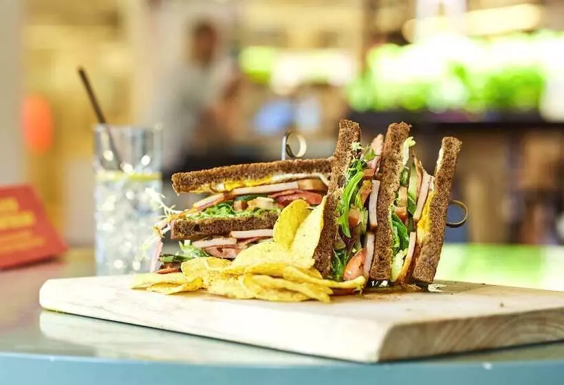 Stayokay Hostel Amsterdam Oost