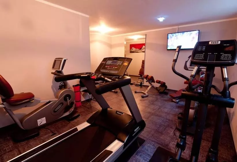 Отель Amalienburg Boutique & Boarding