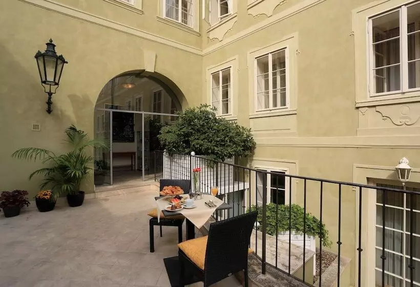 Appia Hotel Residences