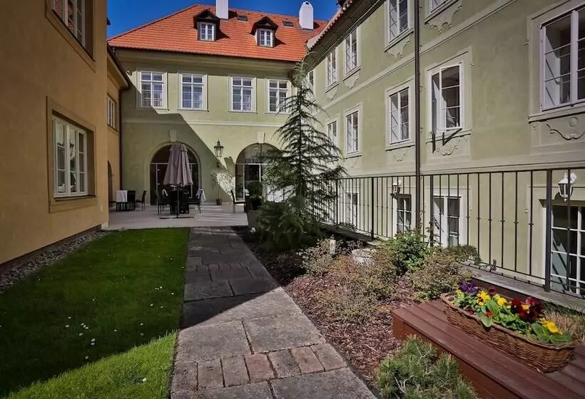 Appia Hotel Residences