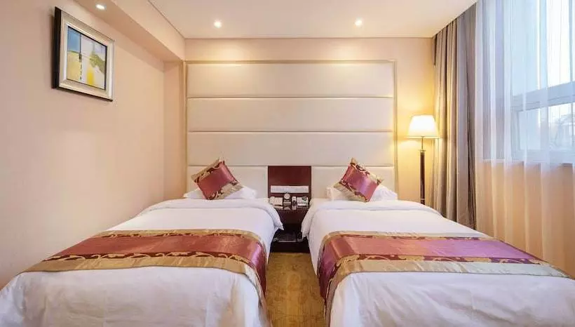 Hotelli Beijing Golden Sun Commercial