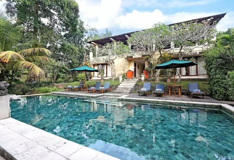 酒店 Bhanuswari Resort & Spa