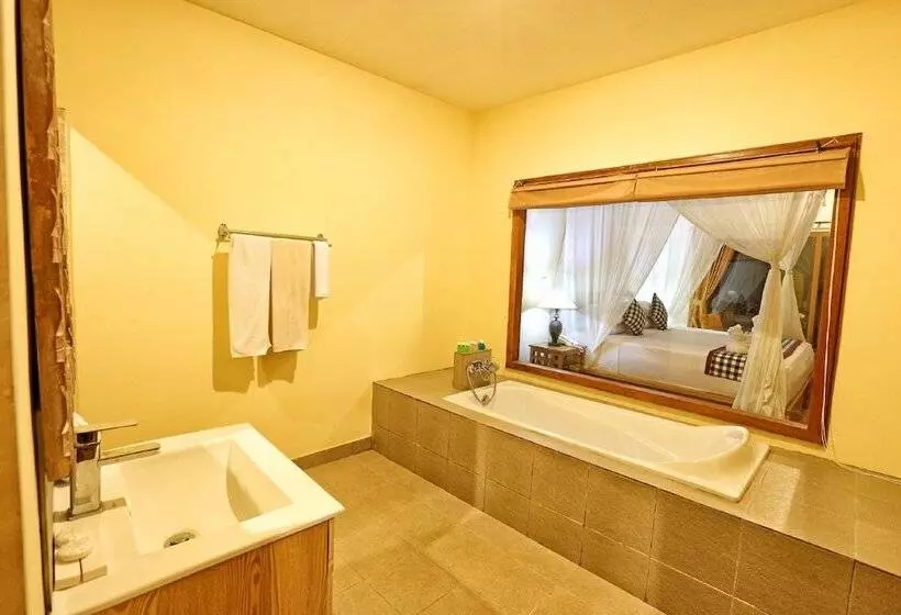 酒店 Bhanuswari Resort & Spa