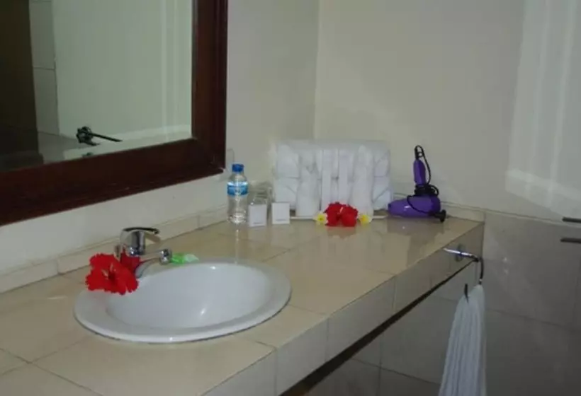 酒店 Bhanuswari Resort & Spa