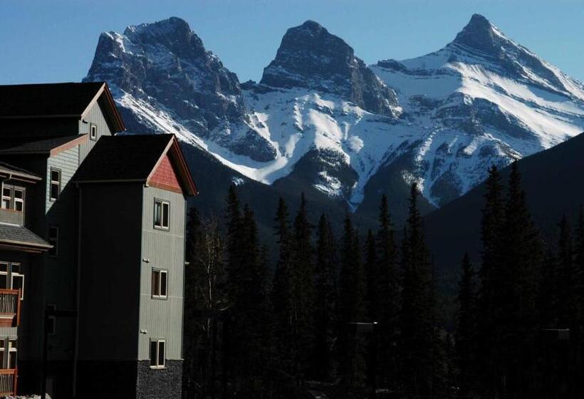 فندق Lodges At Canmore
