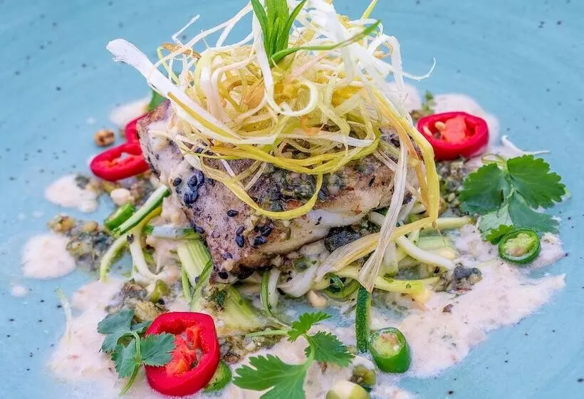 Отель Mimosa Lodge