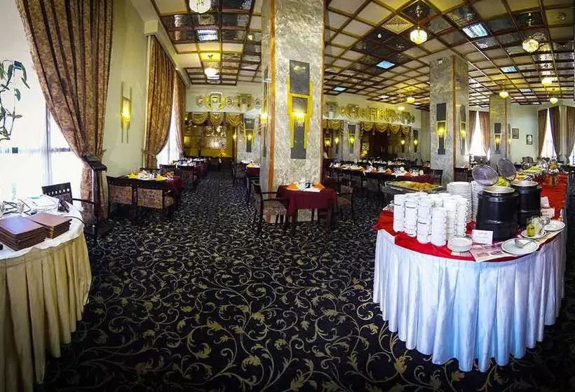 ホテル Pars Kerman