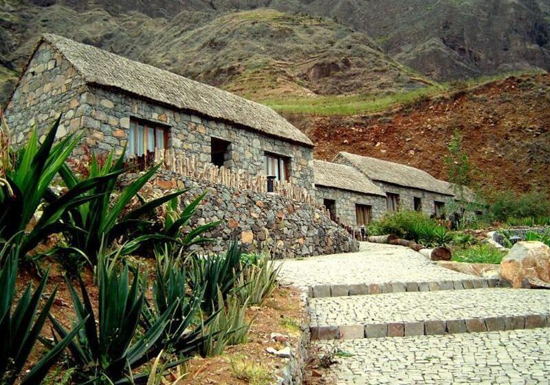 בית מלון כפרי Pedracin Village