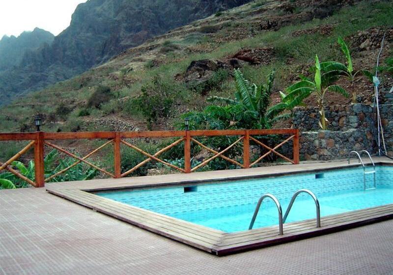 בית מלון כפרי Pedracin Village