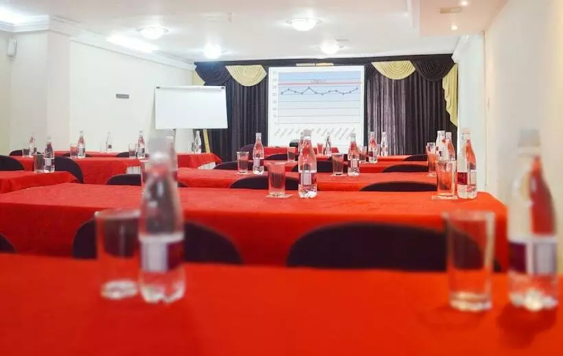 Otel Plaza Versalles