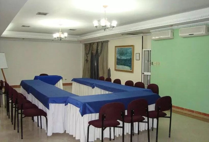 Otel Plaza Versalles