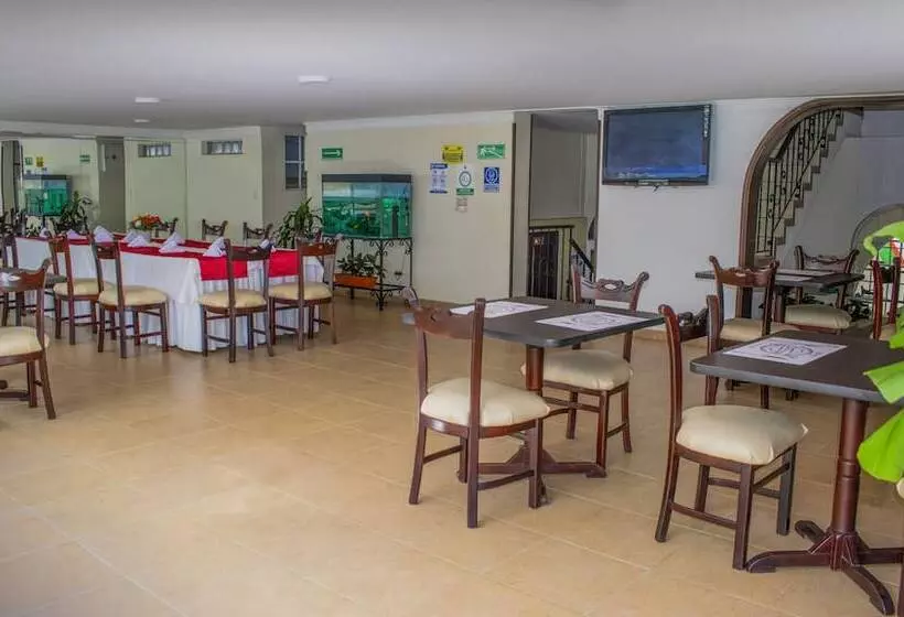 Otel Plaza Versalles