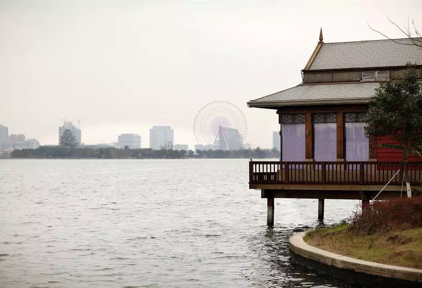 Отель Regalia Resort & Spa (Suzhou Li Gong Di)