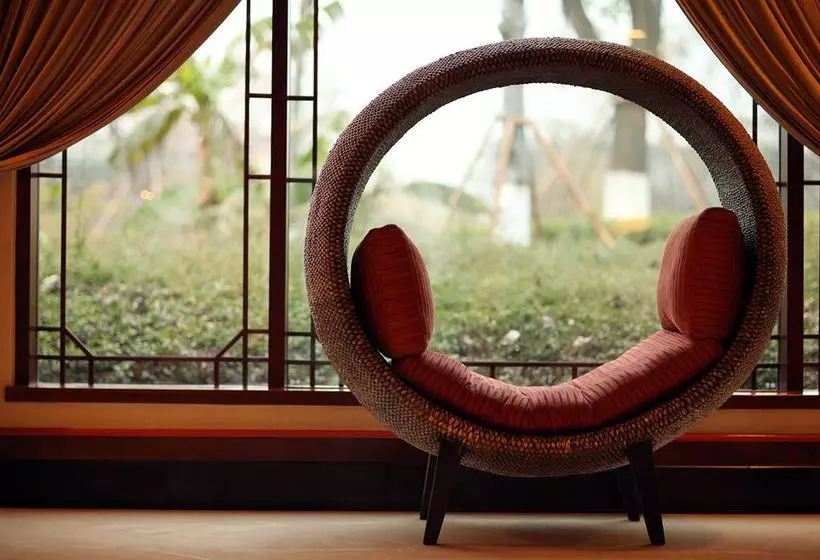 Отель Regalia Resort & Spa (Suzhou Li Gong Di)