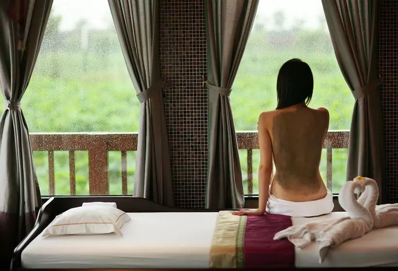 Отель Regalia Resort & Spa (Suzhou Li Gong Di)