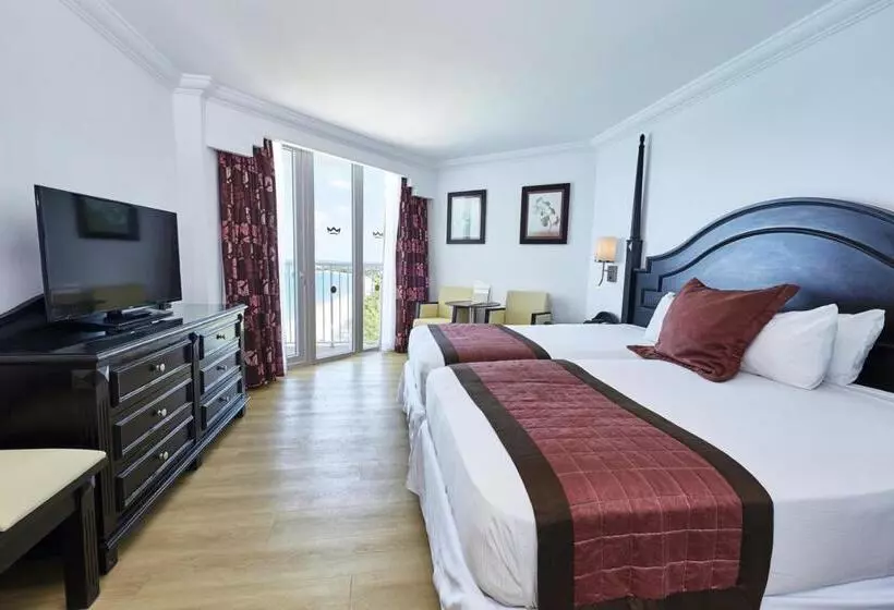 Hotel Riu Palace Paradise Island - Adults Only - All Inclusive