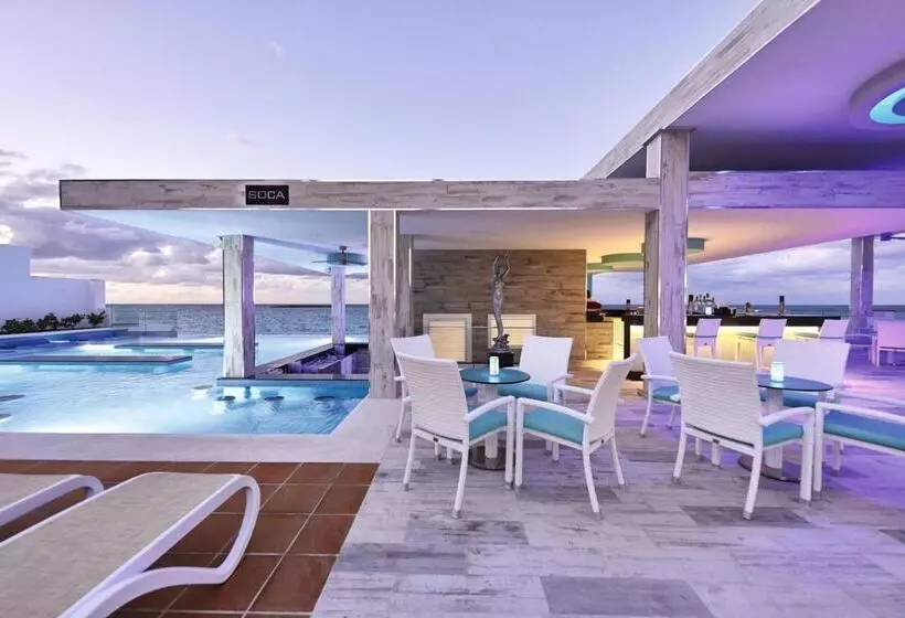 Hotel Riu Palace Paradise Island - Adults Only - All Inclusive