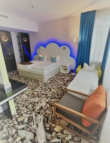 Отель Styles München Ost Messe