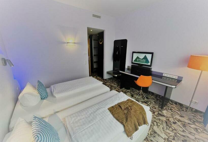 酒店 Styles München Ost Messe