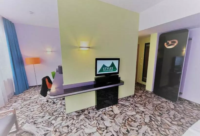 Отель Styles München Ost Messe