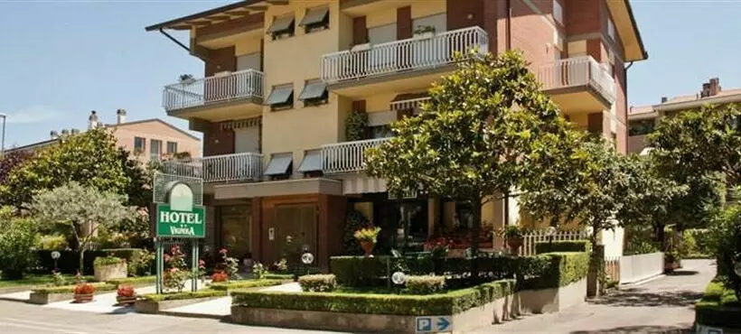 Отель Vignola
