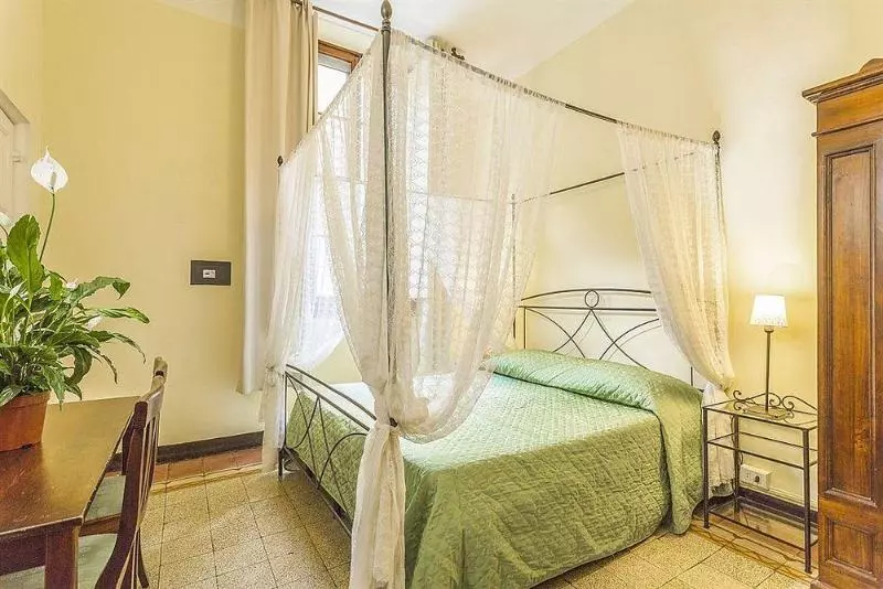 تختخواب و صبحانه Tourist House Liberty