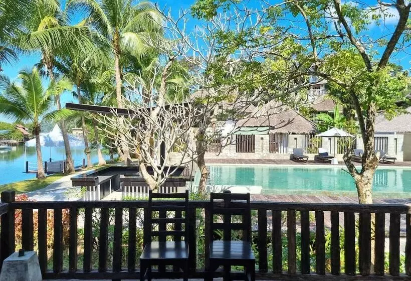 فندق Aana Resort & Spa