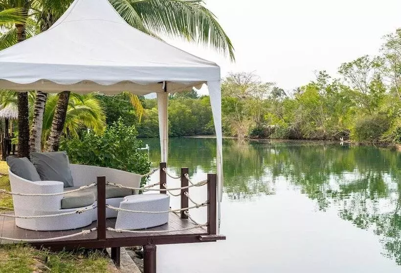 فندق Aana Resort & Spa