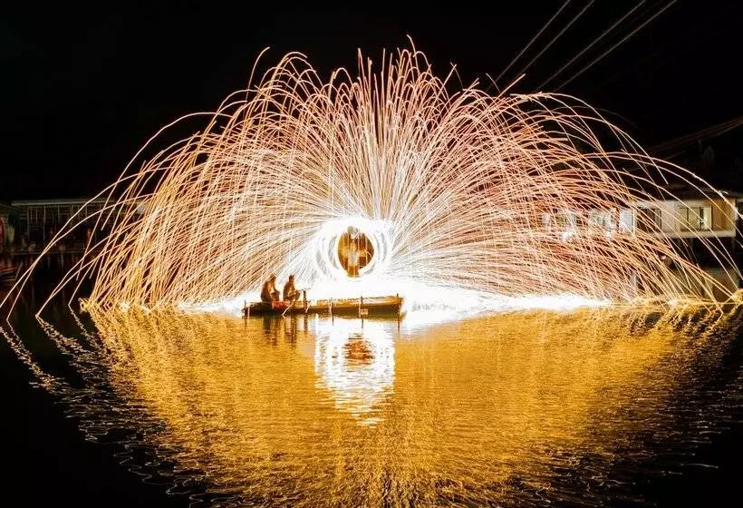 فندق Aana Resort & Spa