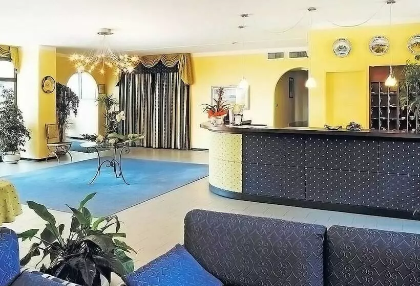 Отель Ali Sul Lago