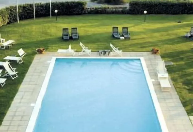 Отель Ali Sul Lago