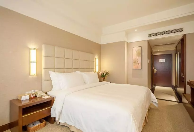 Отель Best Western Plus Fuzhou Fortune