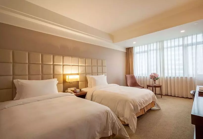 Отель Best Western Plus Fuzhou Fortune