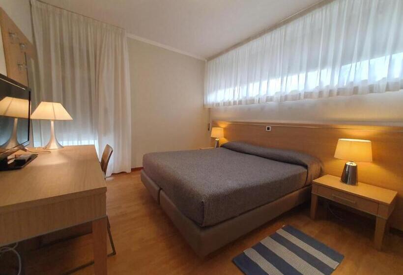 ホテル Eurovil Garni