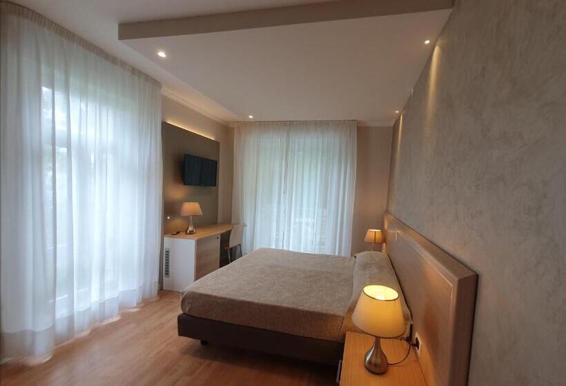 ホテル Eurovil Garni