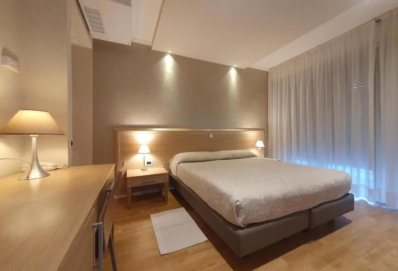 ホテル Eurovil Garni