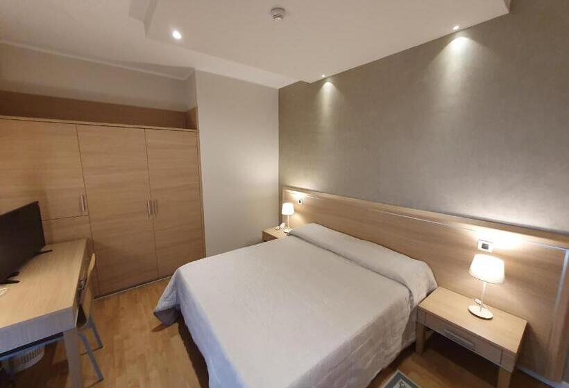 ホテル Eurovil Garni