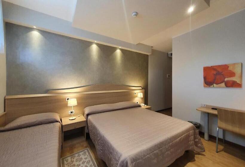 ホテル Eurovil Garni