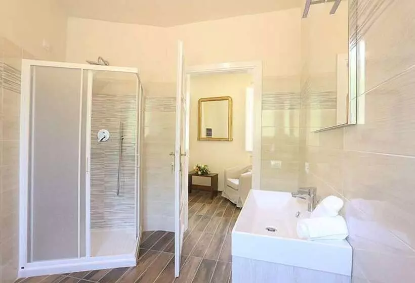 Hotel La Corona Bagni Di Lucca