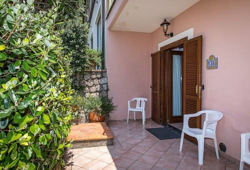 בית מלון כפרי Martino