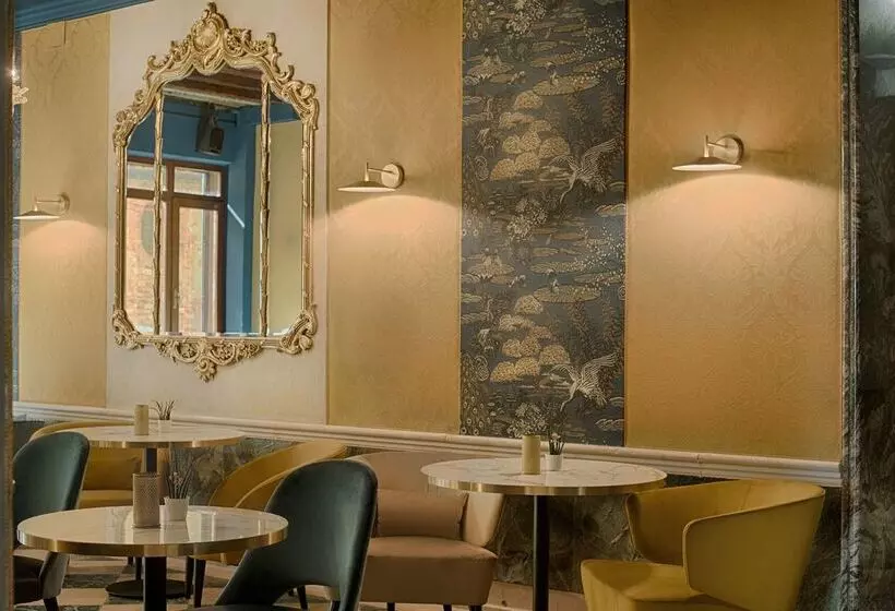 هتل NH Venezia Santa Lucia