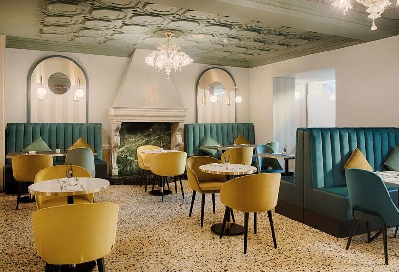 هتل NH Venezia Santa Lucia