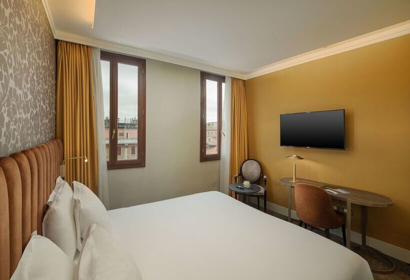 هتل NH Venezia Santa Lucia